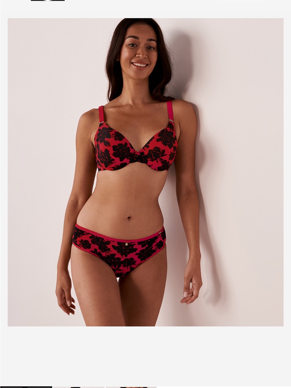La Vie en Rose Sleekback Bra 38C Red Black Floral Wireless Comfort Bra